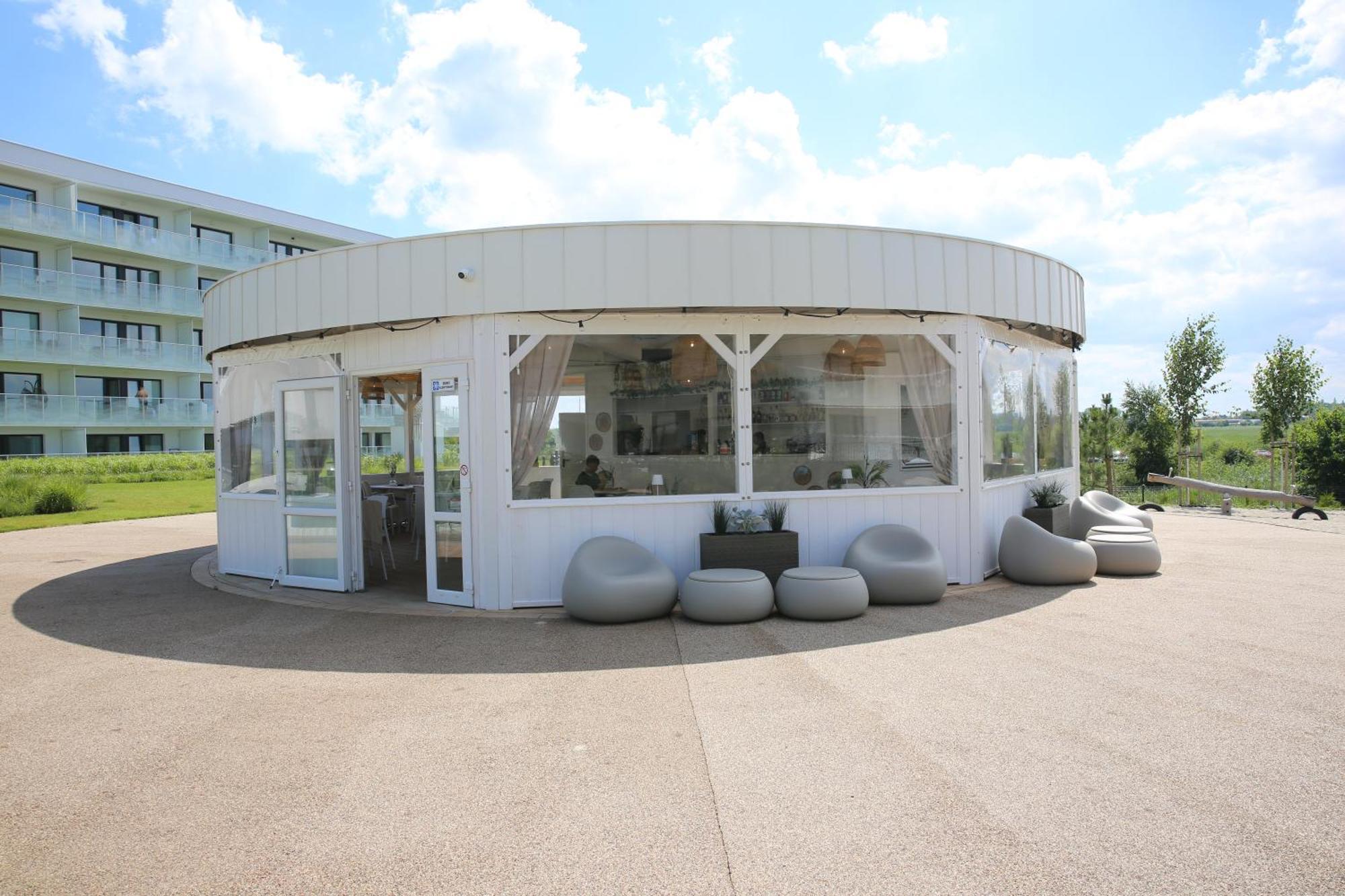 Apartamenty Z Basenem-Polanki Aqua - Holiday City Kołobrzeg Exteriör bild